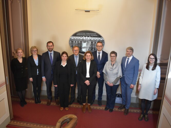 LVAT lankėsi Versalio administracinio apeliacinio teismo teisėjų ir teismo darbuotojų delegacija